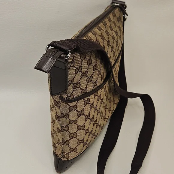 Authentic Gucci Monogram Classic Crossbody Handbag Purse Authentic - Picture 2 of 16